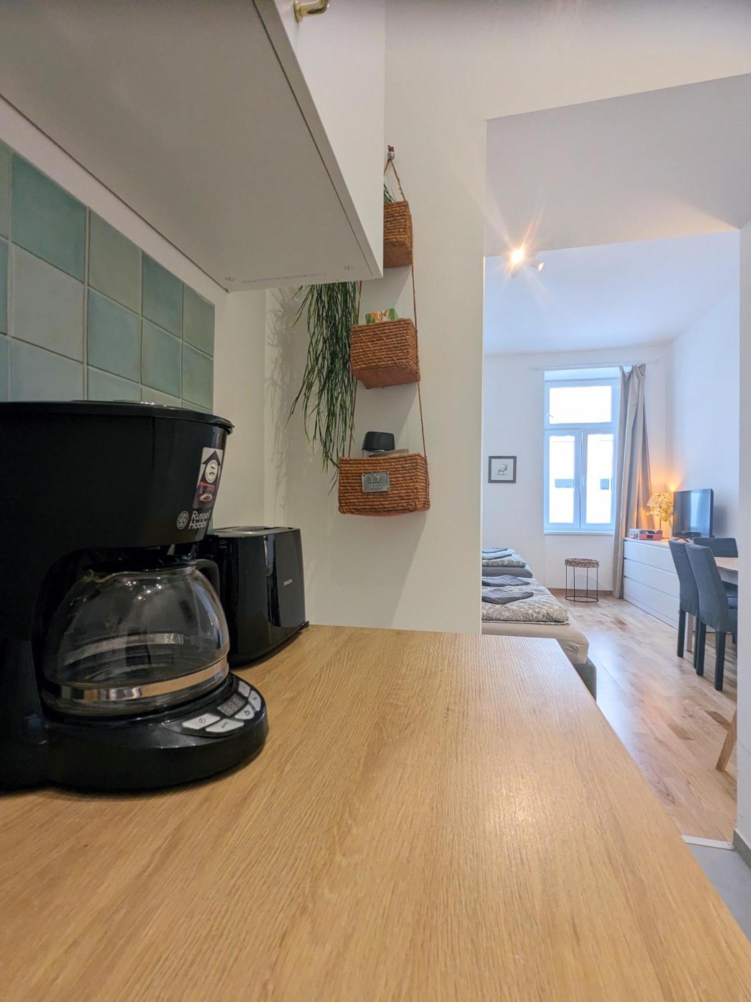 Renovated Studio - 10 Min To Center Відень Екстер'єр фото